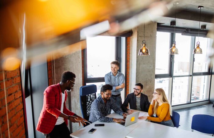 Modernste Arbeitsplätze – einfach mieten
